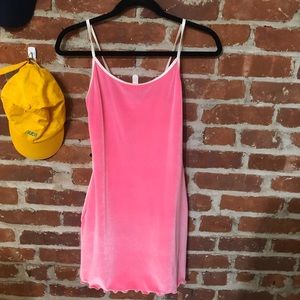 My date with the presidents daughter pink velvet 90’s dress